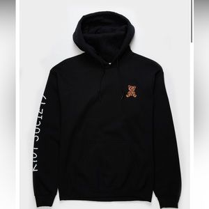 Riot society teddy bear hoodie nothing on back